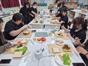 생태학교-텃밭작물 수확 후 음식 만들기 활동